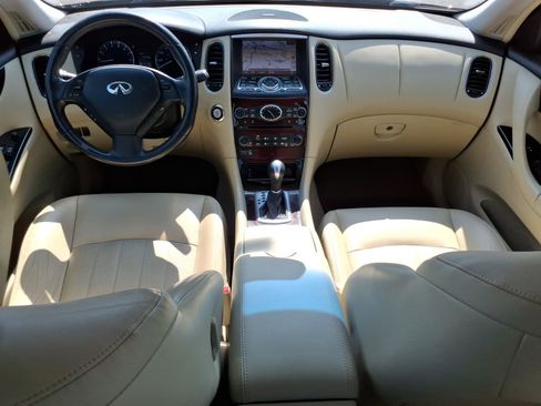 Used 2017 INFINITI QX50 AWD w/ Premium Plus Package image 10