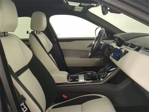 Used 2020 Land Rover Range Rover Velar R-Dynamic S image 25