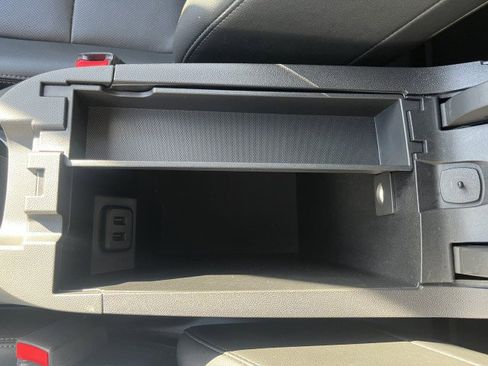 Certified 2022 Chevrolet Equinox Premier w/ LPO, Floor Liner Package image 24