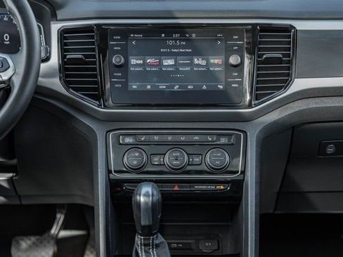 Used 2021 Volkswagen Atlas Cross Sport SEL image 23