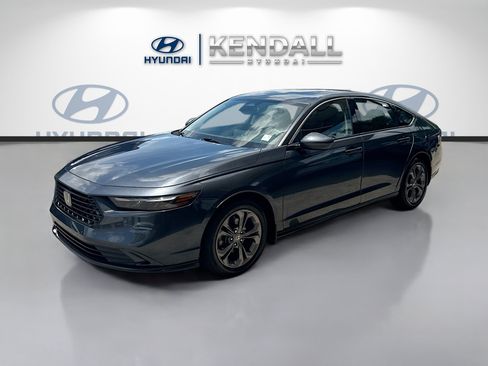 Used 2024 Honda Accord EX image 3