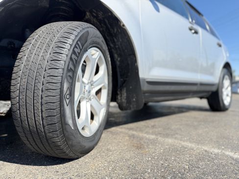 Used 2014 Ford Edge SE w/ Equipment Group 101A AWD/4WD image 32