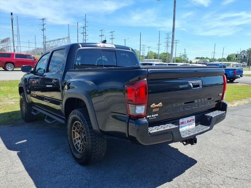 Used 2023 Toyota Tacoma 4x4 Double Cab w/ Trail Edition image 5