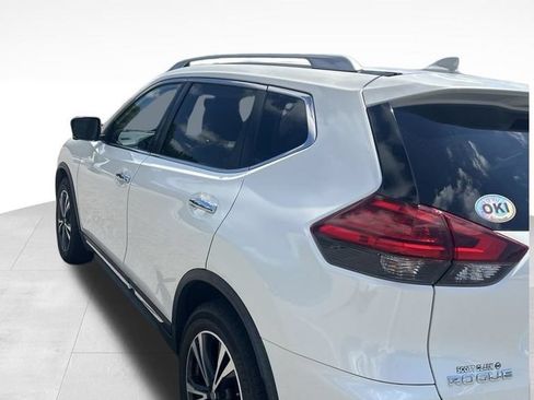 Used 2017 Nissan Rogue SL FWD image 4