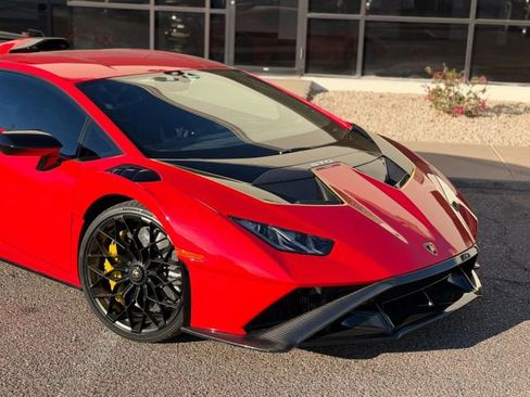 Used 2022 Lamborghini Huracan STO image 11