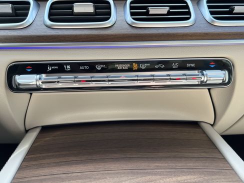 Certified 2025 Mercedes-Benz GLE 350 4MATIC image 29