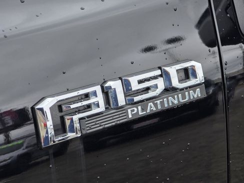 Used 2018 Ford F150 Platinum w/ Equipment Group 701A Luxury image 59