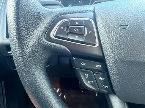 Used 2017 Ford Focus SE image 38