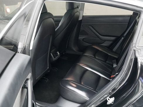 Used 2018 Tesla Model 3 Long Range AWD/4WD image 17