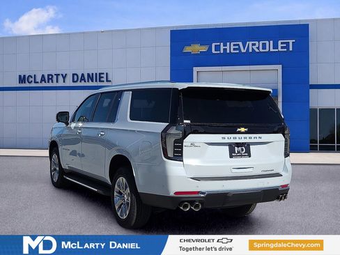 New 2026 Chevrolet Suburban Premier AWD/4WD image 4