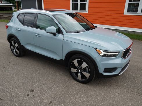 Used 2019 Volvo XC40 T5 Momentum AWD/4WD image 8