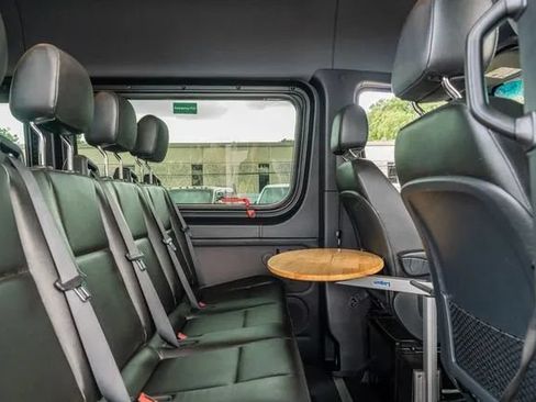 Used 2022 Mercedes-Benz Sprinter 2500 image 11