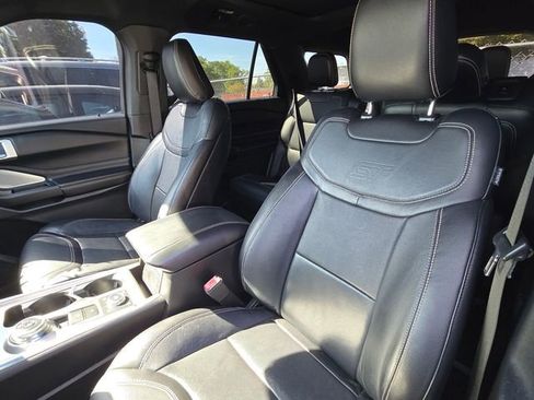 Used 2020 Ford Explorer ST w/ ST Street Pack image 7
