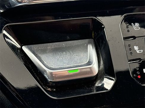 Used 2025 GMC Sierra 2500 Denali Ultimate w/ Snow Plow Prep/Camper Package image 17