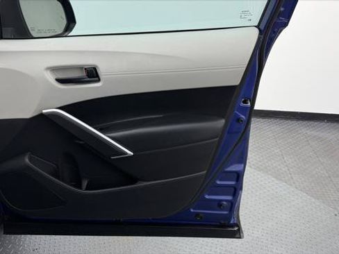 Used 2022 Toyota Corolla Cross LE FWD image 21
