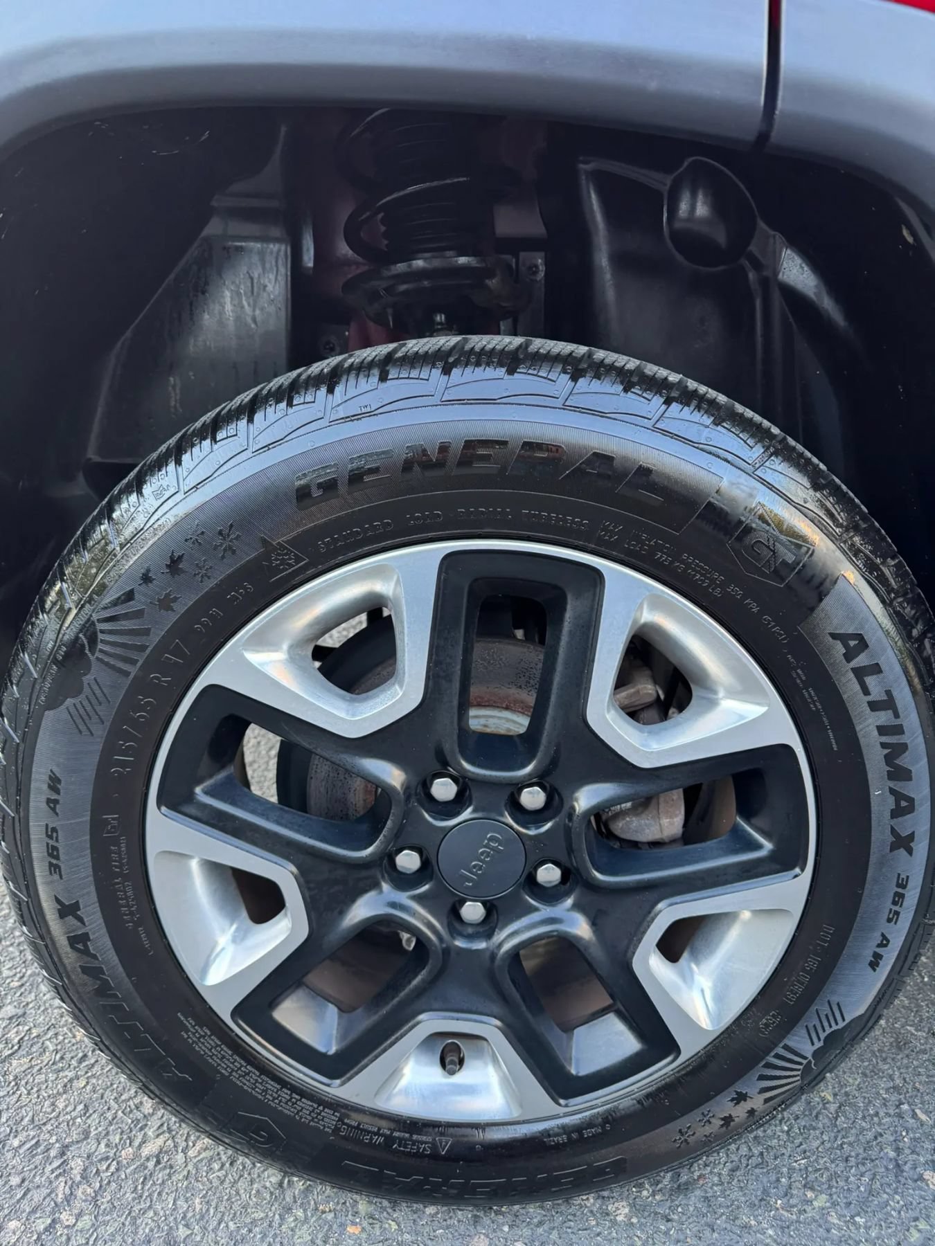 Used 2018 Jeep Compass Trailhawk w/ Cold Weather Group AWD/4WD image 10