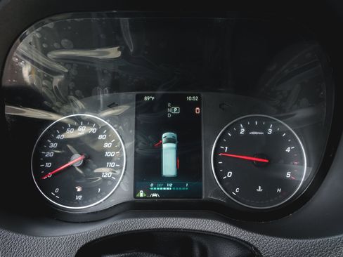 Used 2024 Mercedes-Benz Sprinter 2500 image 19