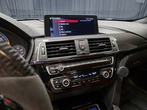 Used 2019 BMW M4 Coupe w/ Competition Package RWD image 28