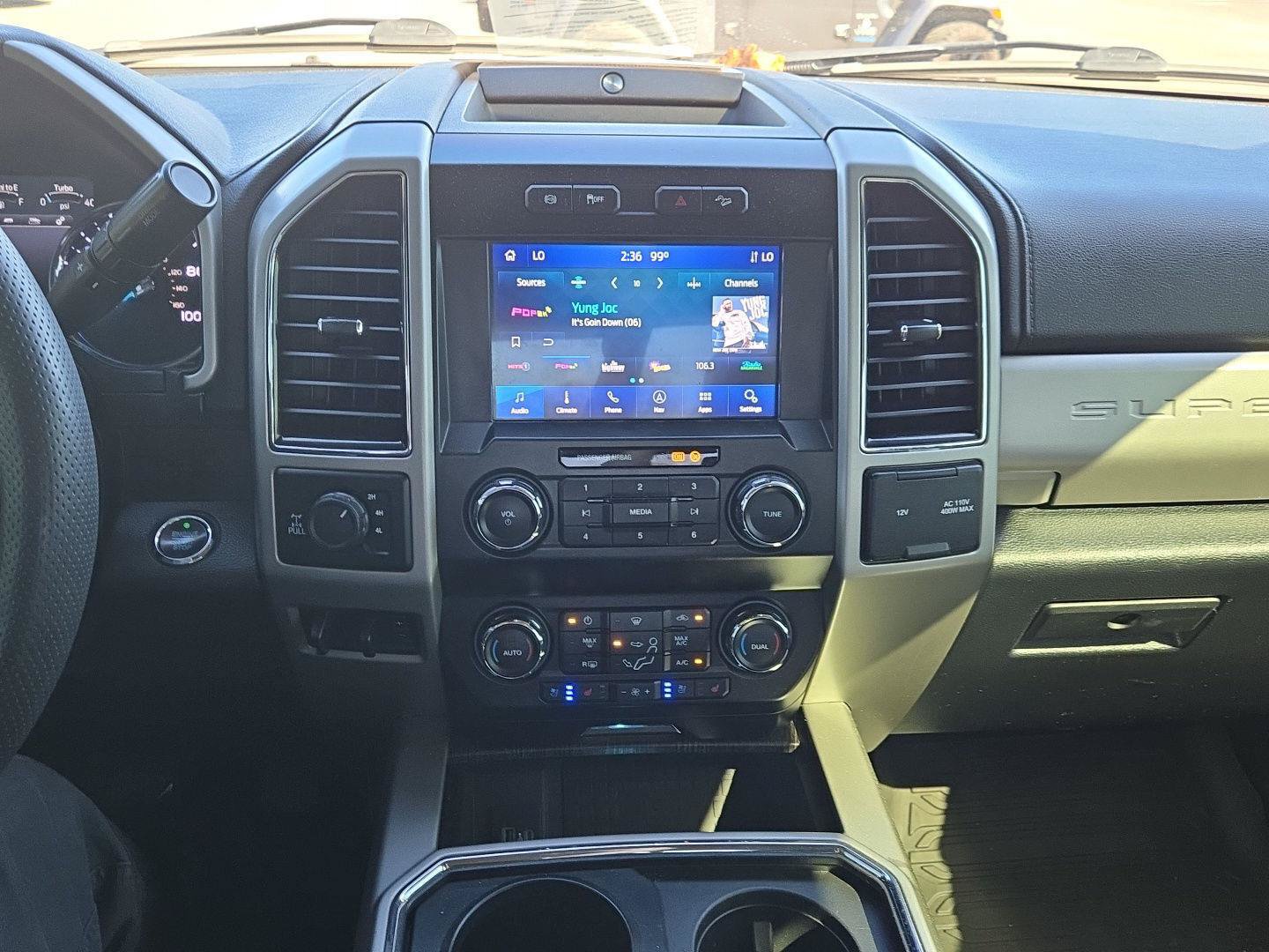 Used 2021 Ford F350 Lariat w/ Lariat Ultimate Package AWD/4WD image 20