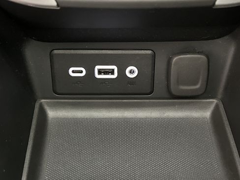 Used 2023 GMC Terrain SLE w/ Driver Convenience Package AWD/4WD image 40