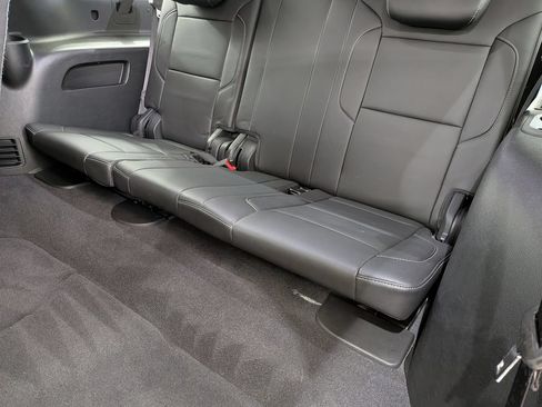 Used 2019 Chevrolet Suburban LT AWD/4WD image 27