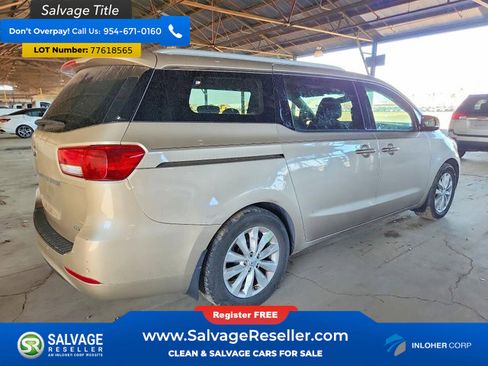 Used 2017 Kia Sedona EX image 4