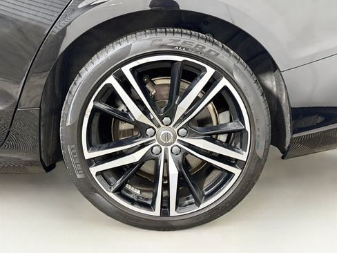 Used 2020 Volvo S60 T6 R-Design w/ Protection Package Premier AWD/4WD image 30