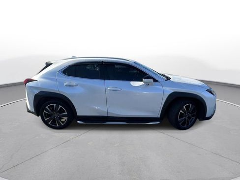Used 2020 Lexus UX 200 image 5