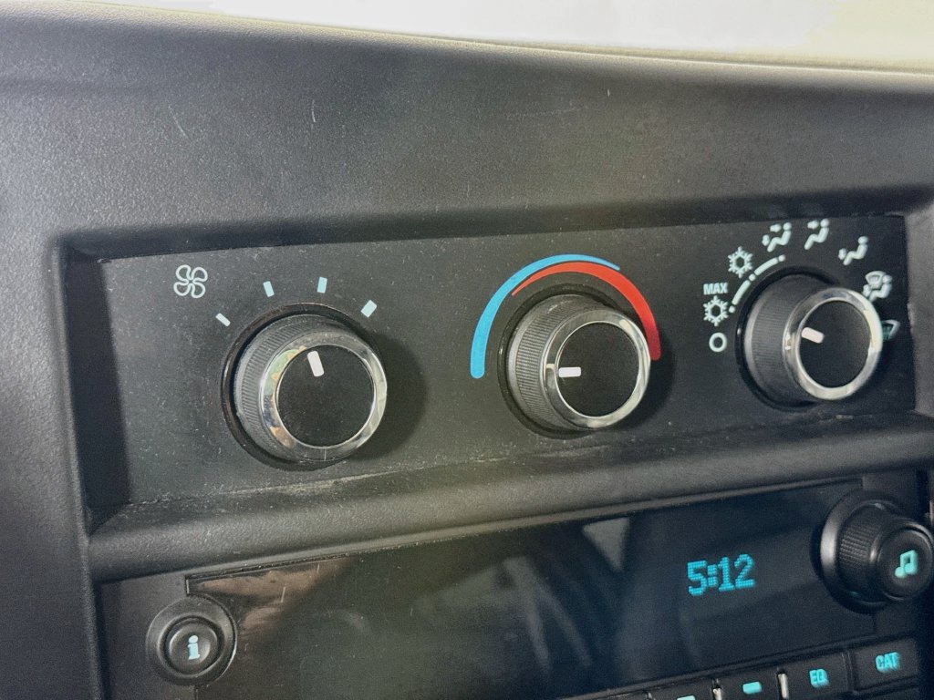 Used 2017 Chevrolet Express 3500 LS RWD image 16
