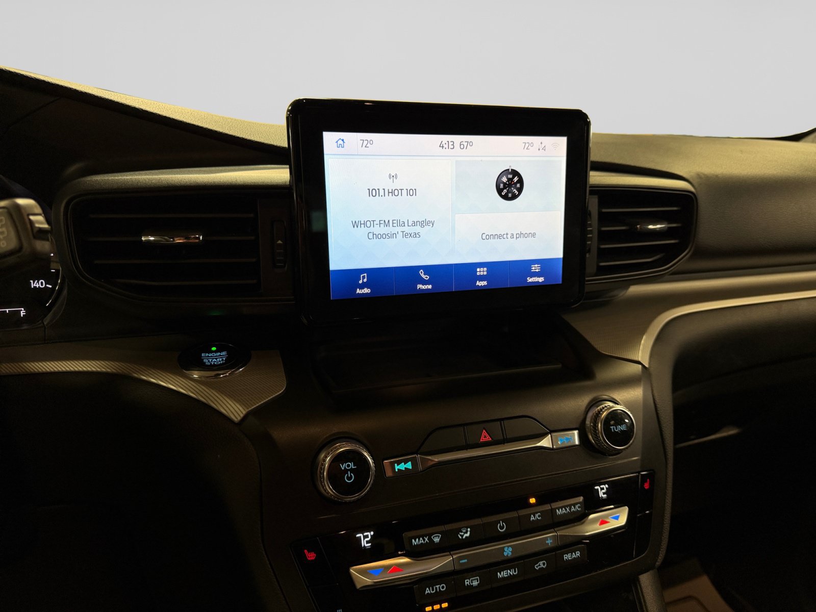 Used 2020 Ford Explorer XLT w/ Comfort Package AWD/4WD image 29