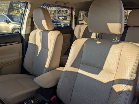 Used 2018 Mitsubishi Outlander GT image 26