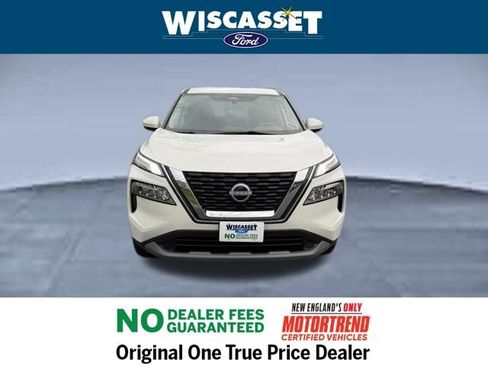 Used 2023 Nissan Rogue SV image 9