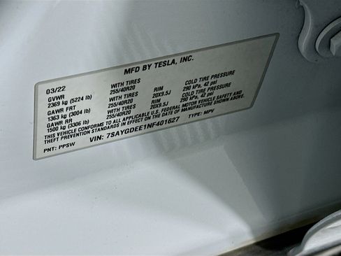 Used 2022 Tesla Model Y Long Range image 12