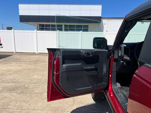 New 2026 Ford Bronco Badlands AWD/4WD image 18