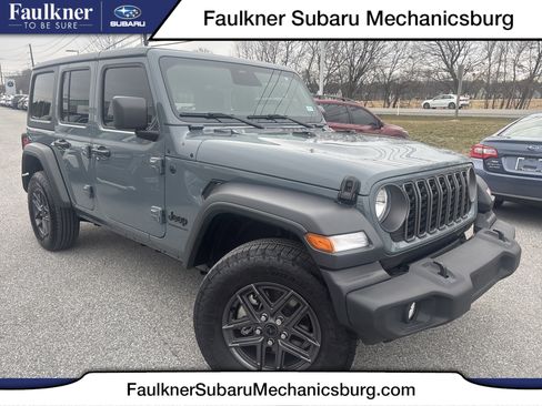 Used 2025 Jeep Wrangler Sport S image 1
