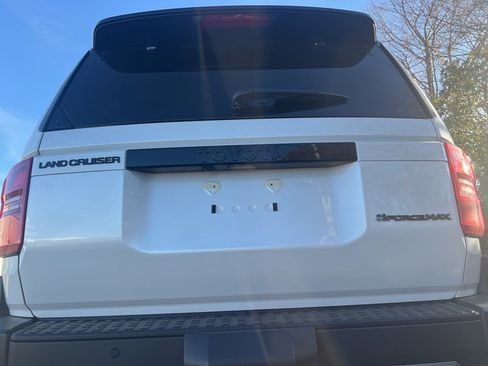 Used 2025 Toyota Land Cruiser w/ Premium Package image 7