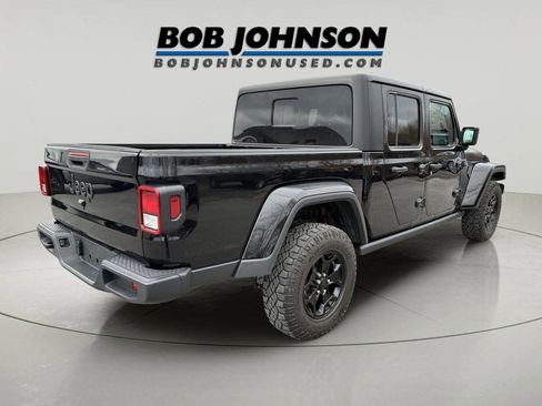 Used 2022 Jeep Gladiator Willys image 3