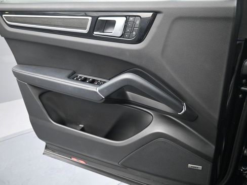 Certified 2023 Porsche Cayenne image 25