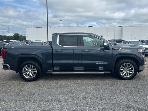 Used 2022 GMC Sierra 1500 SLT w/ SLT Premium Plus Package AWD/4WD image 8