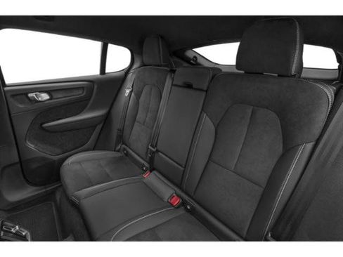 Used 2023 Volvo C40 P8 Recharge Ultimate AWD/4WD image 13
