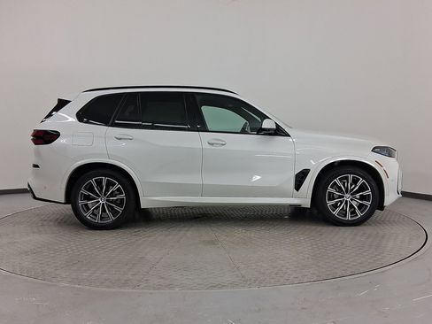 Used 2025 BMW X5 sDrive40i image 8
