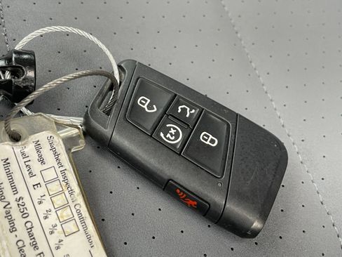 Used 2025 Volkswagen Jetta SE image 22