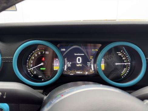 Used 2023 Jeep Wrangler Unlimited Sahara w/ Cold Weather Group image 22