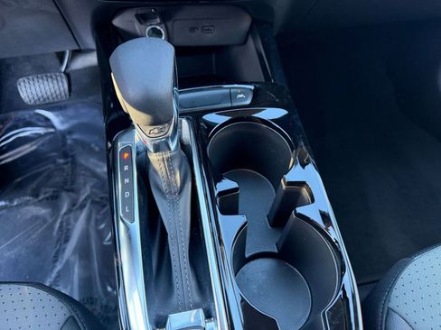 Used 2025 Chevrolet Trax LT image 39