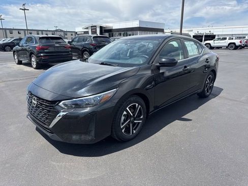 Used 2024 Nissan Sentra SV FWD image 7