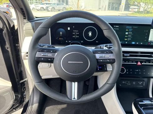 New 2026 Hyundai Tucson Limited image 36