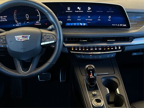 Certified 2024 Cadillac XT4 Sport image 18