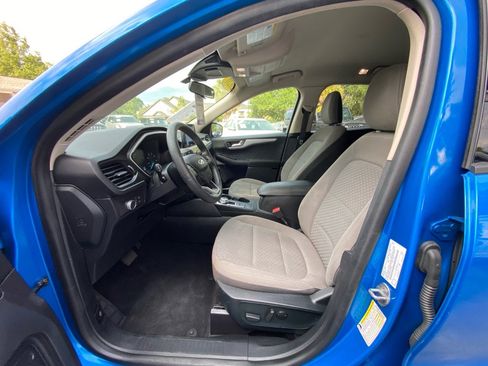 Used 2020 Ford Escape SE image 27