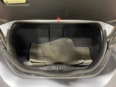 Used 2006 Volkswagen Beetle Convertible w/ Package 2 image 12