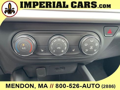 New 2026 Chevrolet Trax RS w/ Sunroof Package image 31